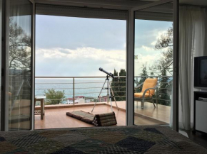 Гостиница Whitestone Sea View Villa  Балчик